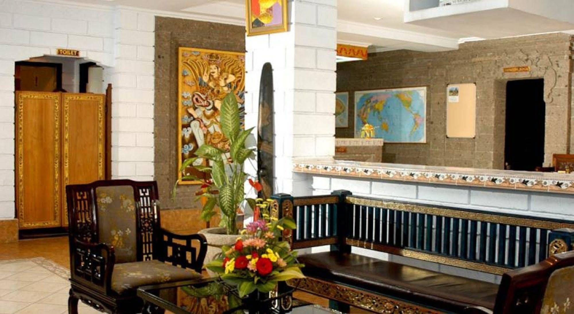 Vilarisi Hotel Legian Kültér fotó